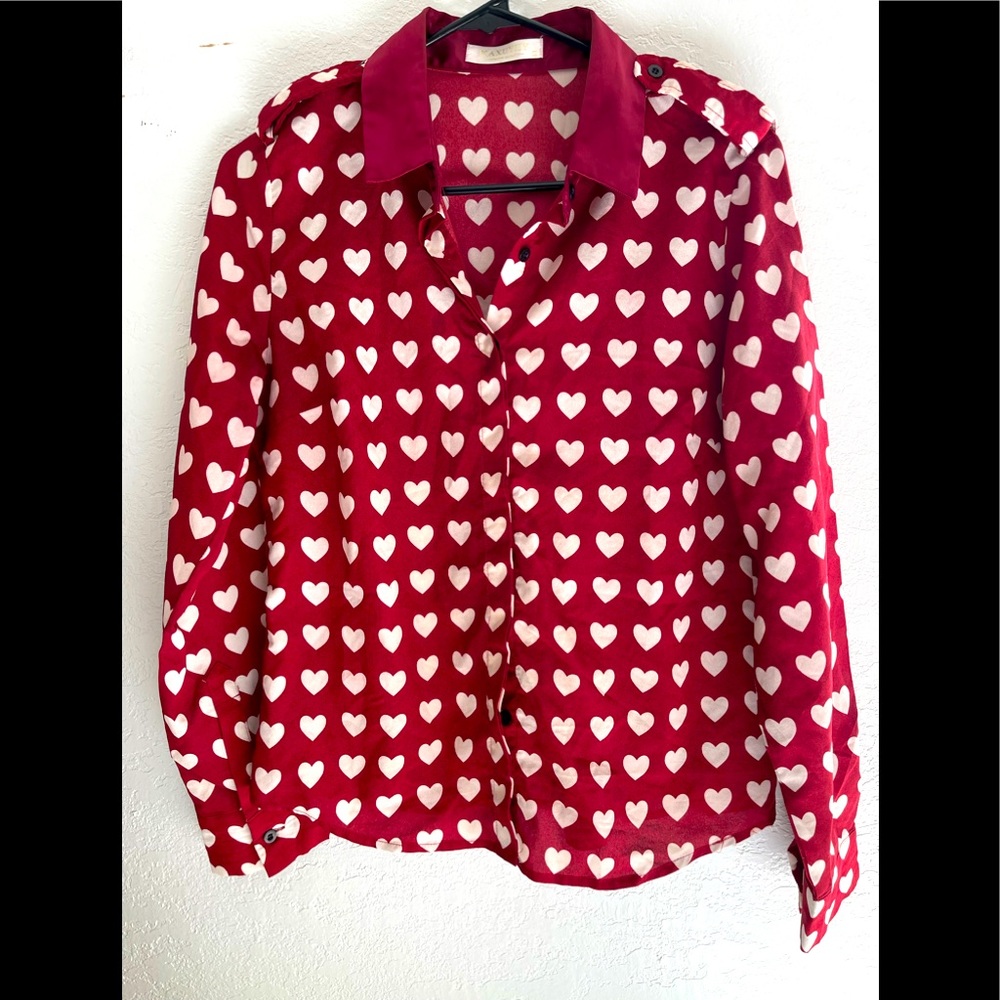 🍃Wine blouse with hearts 🤍 prints. 🍃